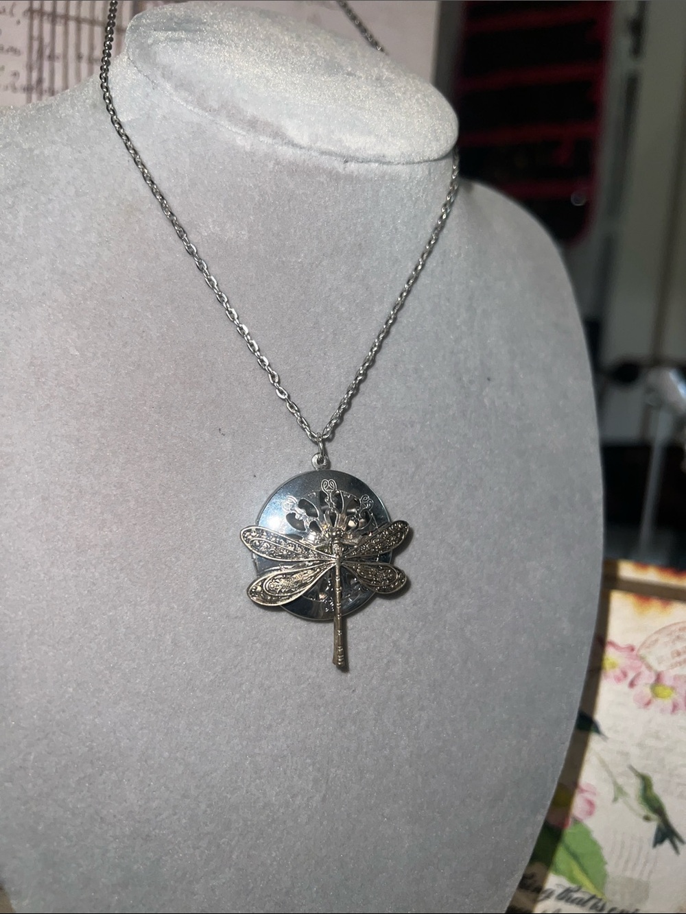 Silver Dragonfly aroma locket Necklace - Picture 2 of 7